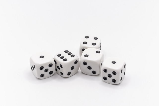 骰寶大小投注勝率解析：莊家優勢與玩家期望值的數學研究